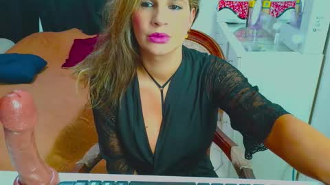 Snapshot of dalila_sexxx chatting on 10, 11, 2025 Dalila online show from 10, 11, 2025