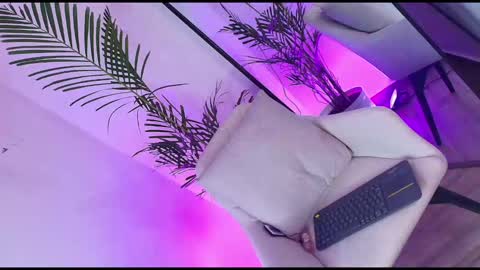 dalilathoms online show from 17, 1, 2026