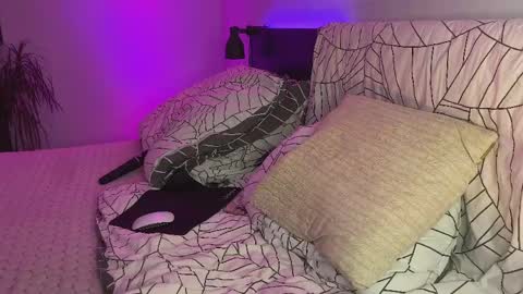 dalmatian_girl online show from 10, 4, 2026