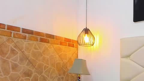         online show from 24, 1, 2025