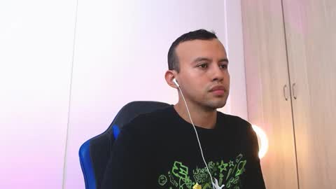 Snapshot of damian_wish chatting on 11, 3, 2026 Damian Wish online show from 11, 3, 2026