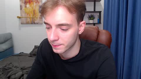 Snapshot of damiano_skinny chatting on 12, 1, 2025 my show from 300-1000 UTC online show from 12, 1, 2025