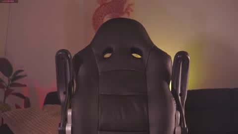 insta damn8   --------  online show from 1, 3, 2025