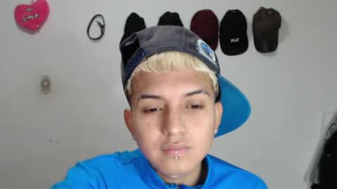 damiansexyboy69 online show from 24, 11, 2025