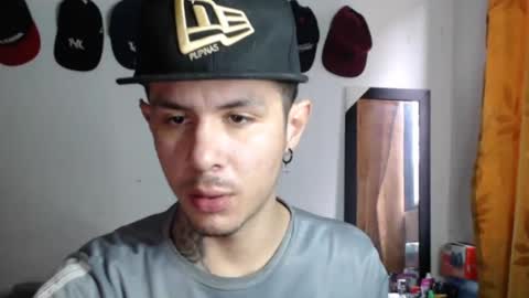 damiansexyboy69 online show from 2, 12, 2025