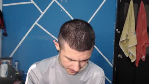 damiansexyboy69 online show from 18, 1, 2026