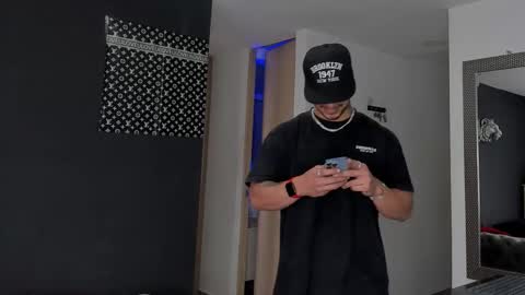 INSTAGRAM  DAMMIANMILLEROFICIAL online show from 5, 1, 2026