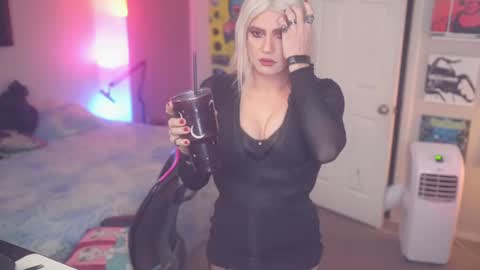 Snapshot of damngina39 chatting on 5, 10, 2025 damngina39 online show from 5, 10, 2025