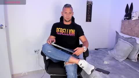 Damon bakert online show from 1, 10, 2025