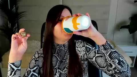 Snapshot of dana_dom chatting on 23, 11, 2025 Dana Dom online show from 23, 11, 2025