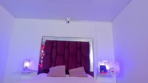    online show from 4, 2, 2025