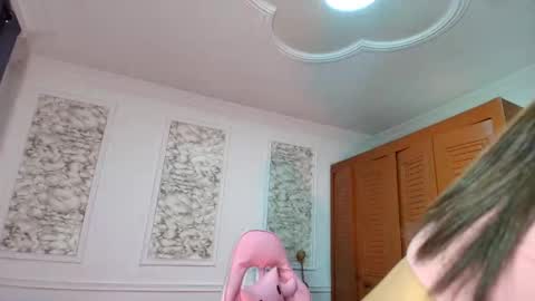 Danella Houston online show from 5, 12, 2025