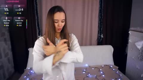 Snapshot of danetteblank chatting on 15, 12, 2025 Asha online show from 15, 12, 2025