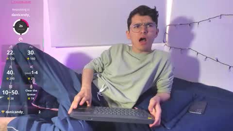 Snapshot of dani_angel_dark chatting on 14, 12, 2025 dani_angel_dark online show from 14, 12, 2025