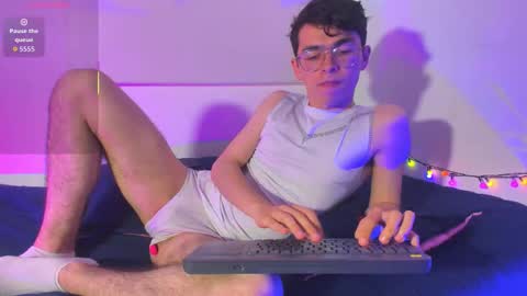 Snapshot of dani_angel_dark chatting on 16, 12, 2025 dani_angel_dark online show from 16, 12, 2025