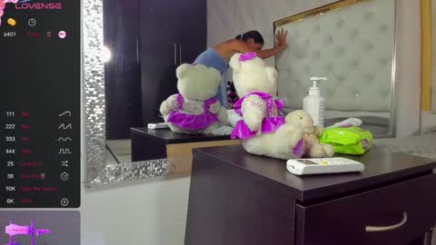 Snapshot of dani_ary chatting on 14, 2, 2025 DANI online show from 14, 2, 2025