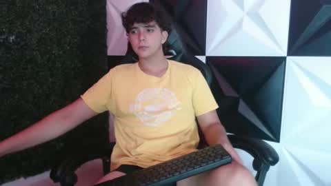 dani_cumboy online show from 6, 2, 2025