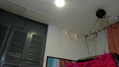 dani_lue online show from 13, 12, 2024