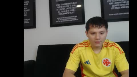 Snapshot of dani_prada chatting on 24, 6, 2026 dani_prada online show from 24, 6, 2026