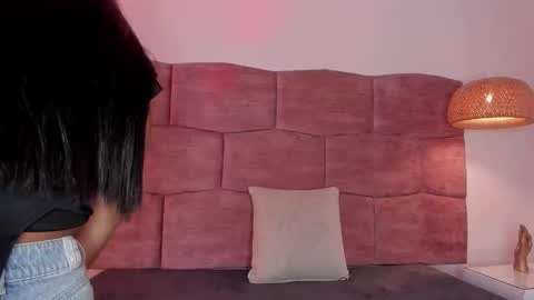   online show from 27, 3, 2026