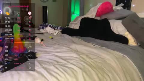 Dani Dragon online show from 6, 12, 2024