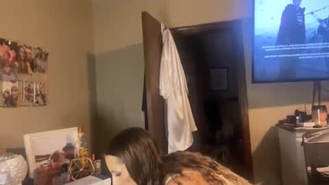 Dani Dragon online show from 24, 12, 2024