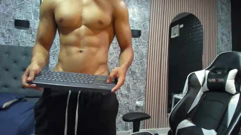 Snapshot of daniel_leconte chatting on 10, 11, 2025 daniel_leconte online show from 10, 11, 2025