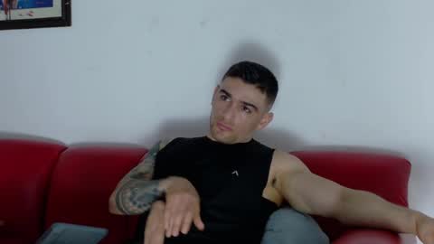 Snapshot of daniel_ova chatting on 4, 5, 2026 Sexy Dani online show from 4, 5, 2026