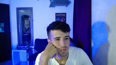 Snapshot of daniel_velez26 chatting on 1, 12, 2025 daniel_velez26 online show from 1, 12, 2025