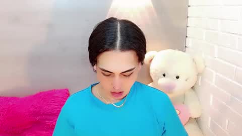 Snapshot of daniela_pink_ chatting on 25, 11, 2025 daniela_pink_ online show from 25, 11, 2025