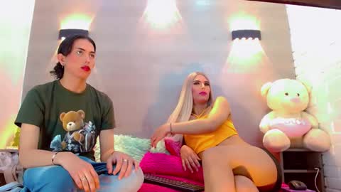 Snapshot of daniela_pink_ chatting on 15, 12, 2025 daniela_pink_ online show from 15, 12, 2025