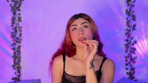 Snapshot of daniela_saenz1 chatting on 9, 12, 2024 Dani Saenz online show from 9, 12, 2024