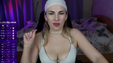 Daniela Cooper online show from 23, 2, 2025