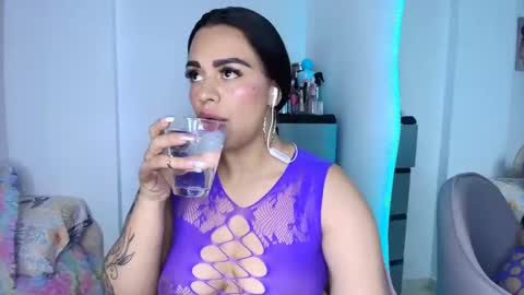 Snapshot of danielacortes03 chatting on 1, 10, 2025 I think I will close this page please leave me a message if you want to know about me online show from 1, 10, 2025