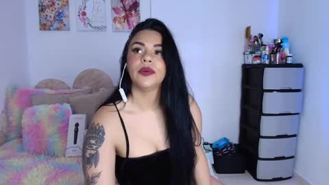 Snapshot of danielacortes03 chatting on 6, 10, 2025 I think I will close this page please leave me a message if you want to know about me online show from 6, 10, 2025