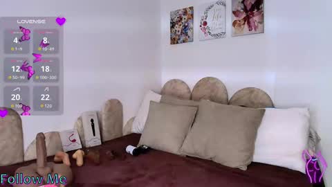 Snapshot of danielacortes03 chatting on 25, 10, 2025 I think I will close this page please leave me a message if you want to know about me online show from 25, 10, 2025