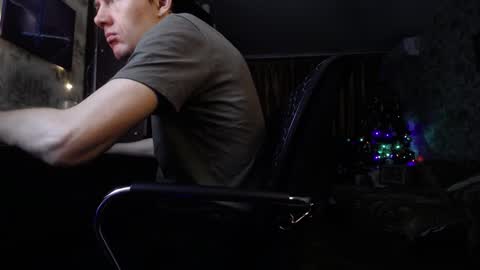 Snapshot of danielgraysoon chatting on 13, 1, 2025 Daniel Grayson online show from 13, 1, 2025