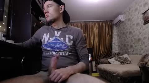 Snapshot of danielgraysoon chatting on 11, 11, 2025 Daniel Grayson online show from 11, 11, 2025