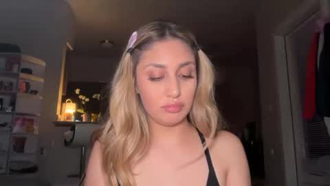 Snapshot of daniellarae1 chatting on 9, 4, 2026 daniellarae1 online show from 9, 4, 2026