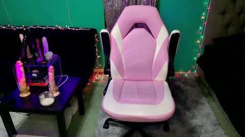 Danielle Banks online show from 21, 12, 2024