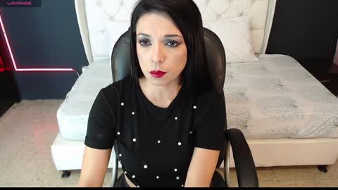 Danielle Smith online show from 8, 1, 2025