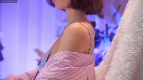 Snapshot of danielle_thomas chatting on 26, 1, 2025 Danielle online show from 26, 1, 2025