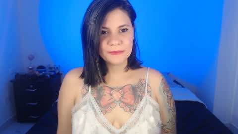 daniellerain online show from 2, 2, 2025