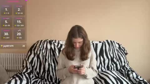 Snapshot of daniellevaulet chatting on 19, 11, 2025 Mia online show from 19, 11, 2025