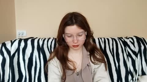 Mia online show from 17, 4, 2026