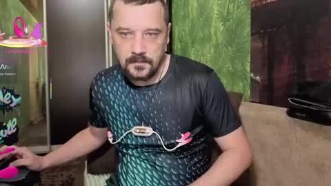 Snapshot of danielocool chatting on 14, 10, 2025 DanieloCool online show from 14, 10, 2025