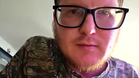 Snapshot of danielp_mod_cb chatting on 24, 10, 2025 Daniel y. online show from 24, 10, 2025