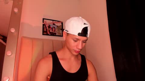 Snapshot of daniels_cruz chatting on 28, 2, 2025 Daniels Cruz online show from 28, 2, 2025