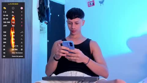 Snapshot of daniels_cruz chatting on 7, 3, 2025 Daniels Cruz online show from 7, 3, 2025