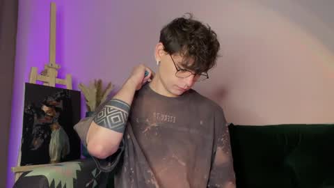 danieltuckerr online show from 15, 4, 2026